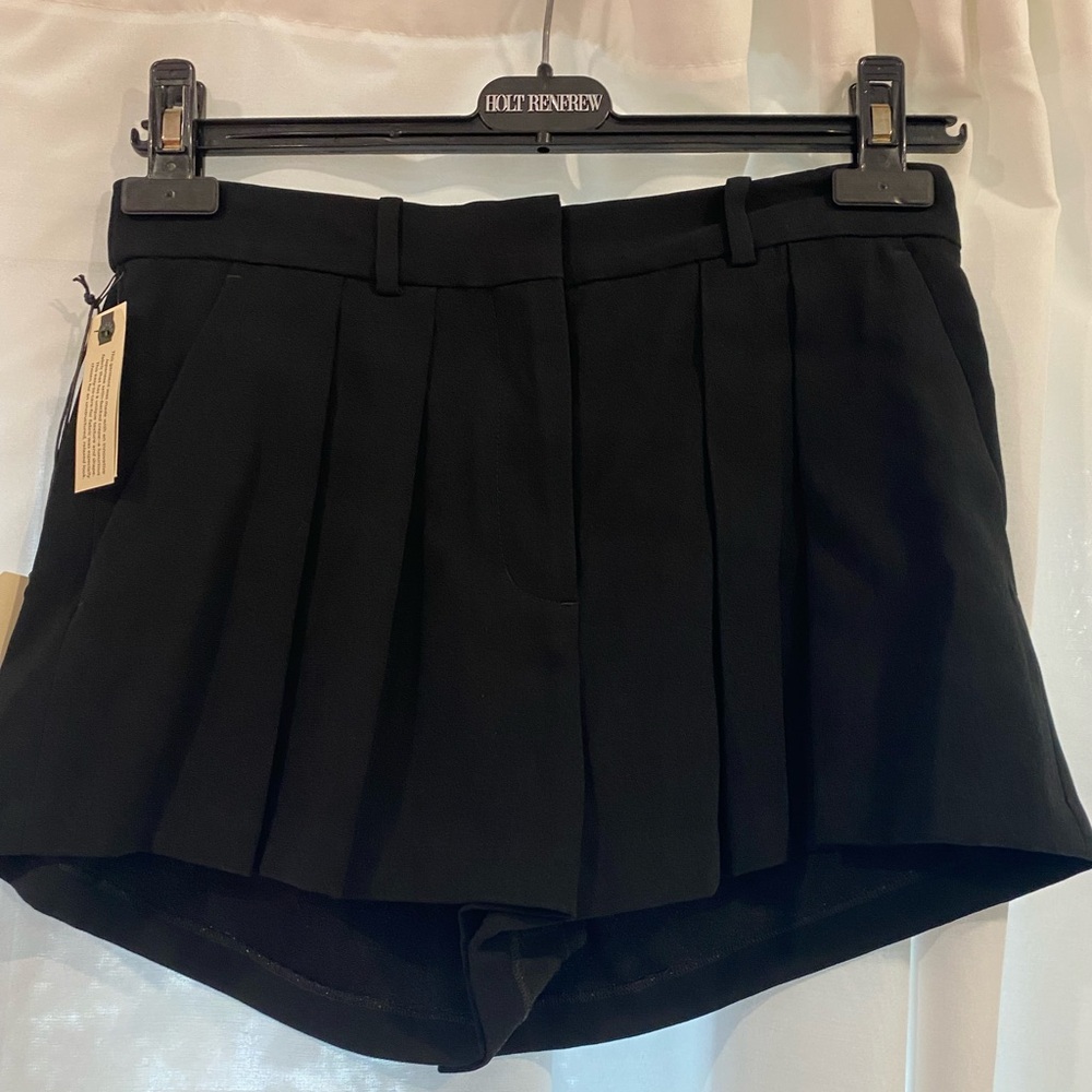 Wilfred brand black dressy shorts. NWT, crepe fabric, size 2.